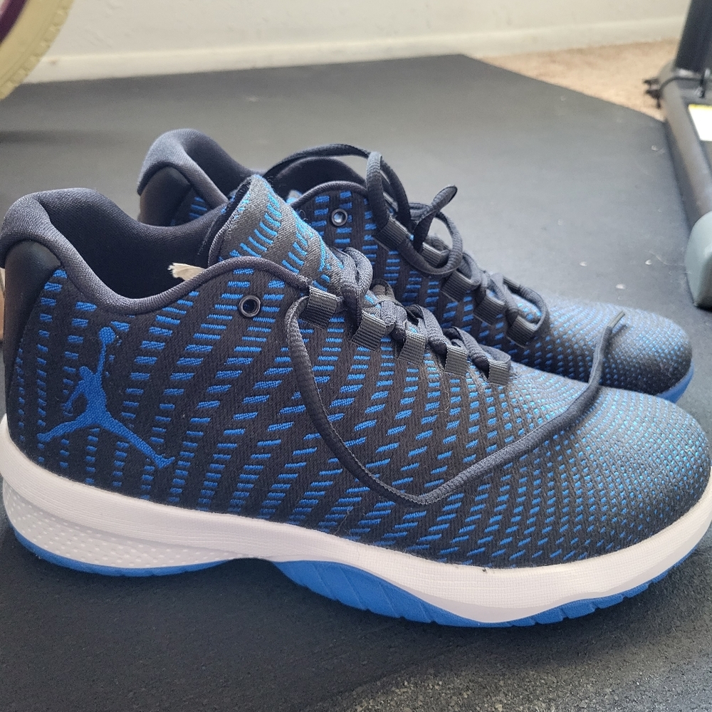 NEW Jordan B. FLY Sneakers